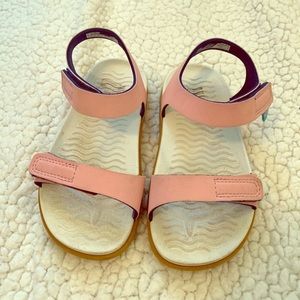 Native Charley Sandals Size 11